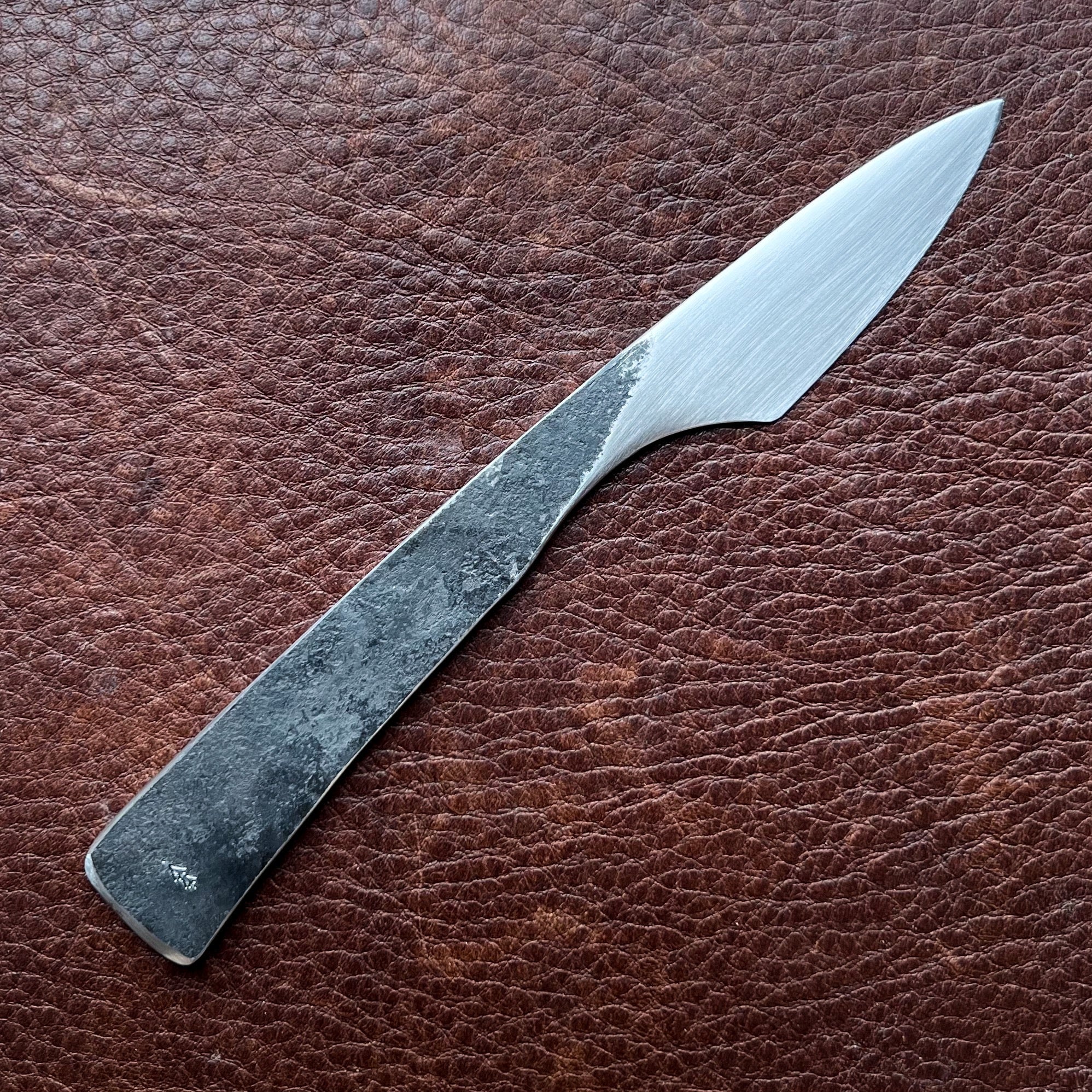 Tagalong paring knife